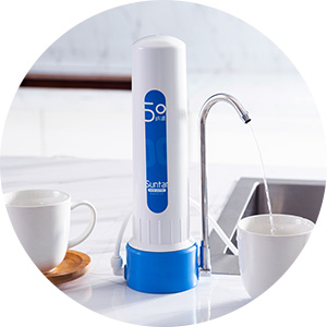 净水机，有的净水机使用的是黑金膜（石墨烯膜），有的是陶瓷膜供用户选择。